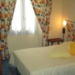1 Med Hotel